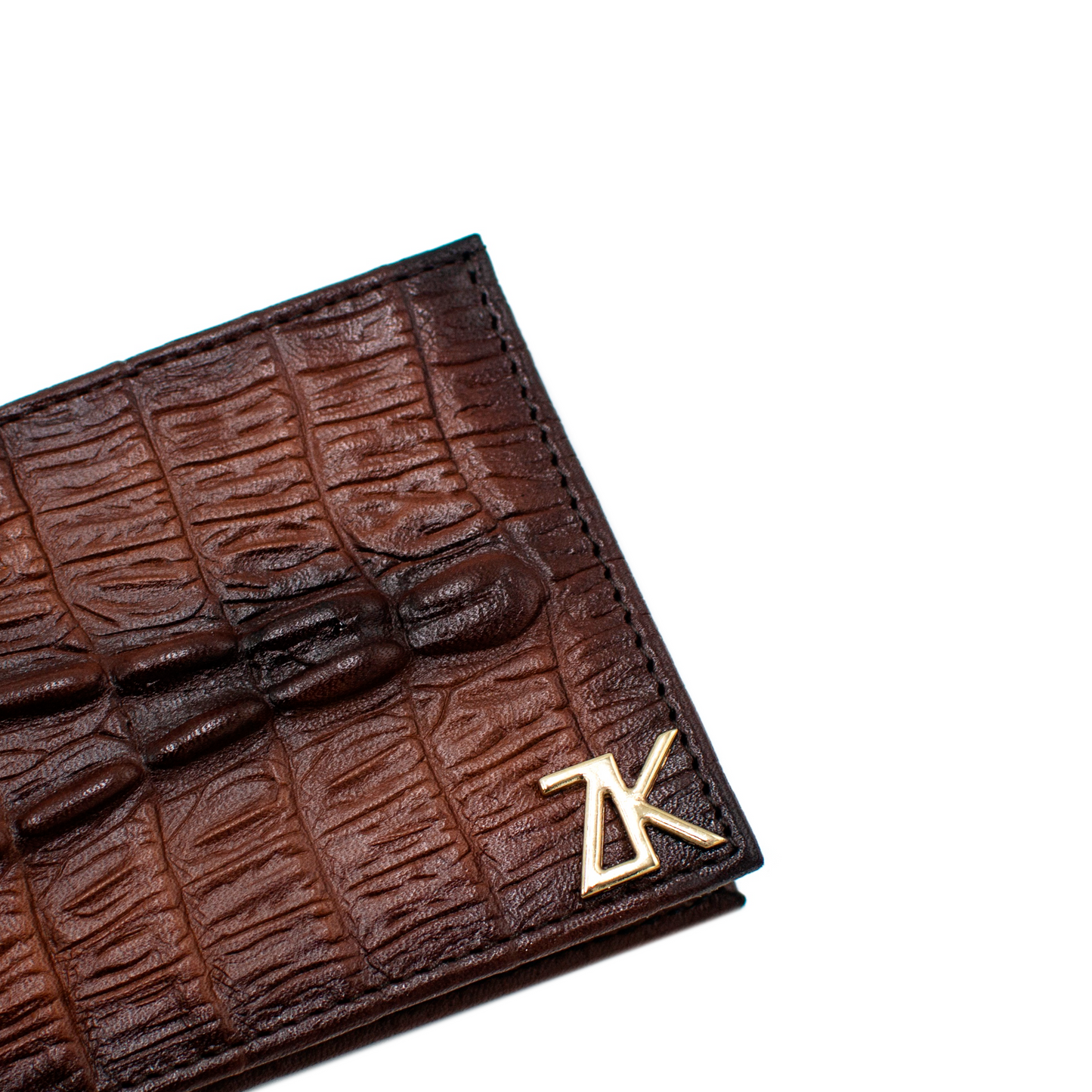 CARTERA EN PIEL DE RES GRABADA EN COLA DE COCODRILO - JIO203
