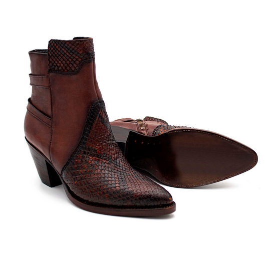 BOTÍN DE PIEL EXÓTICA CON APLICACIONES DE PITÓN PARA DAMA - DBV256G
