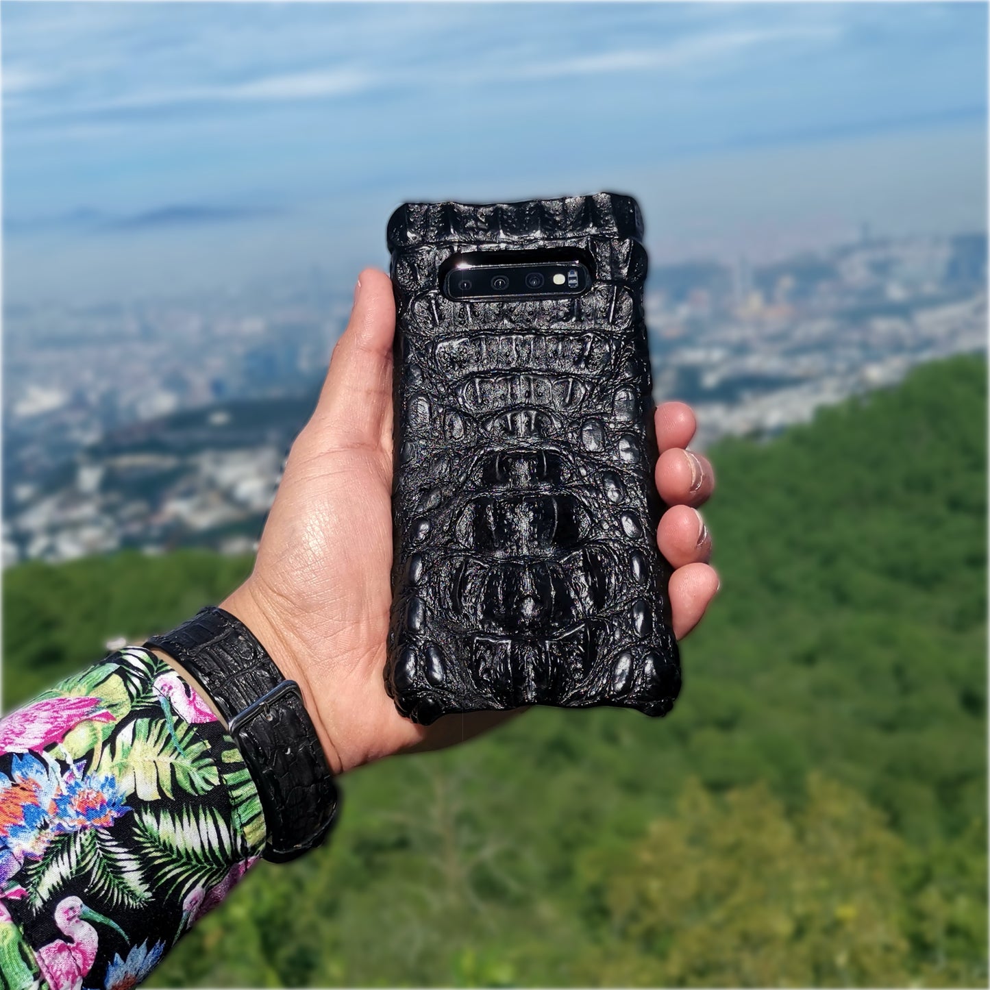 FUNDA / CASE / CARCASA PARA CELULAR EN PIEL /CUERO EXÓTIC DE NUCA DE CAIMÁN - CM378G