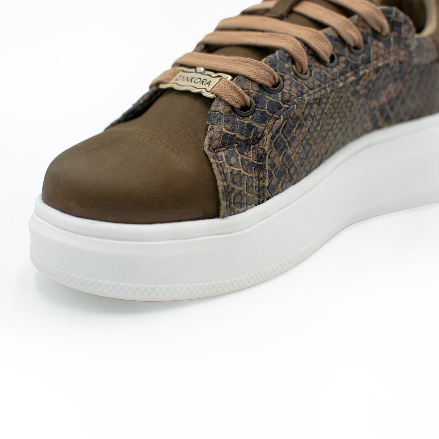 TENIS SNEAKER EN PIEL SEMI - EXÓTICA DE PITÓN FILETEADA CON NOBUCK - LPE031