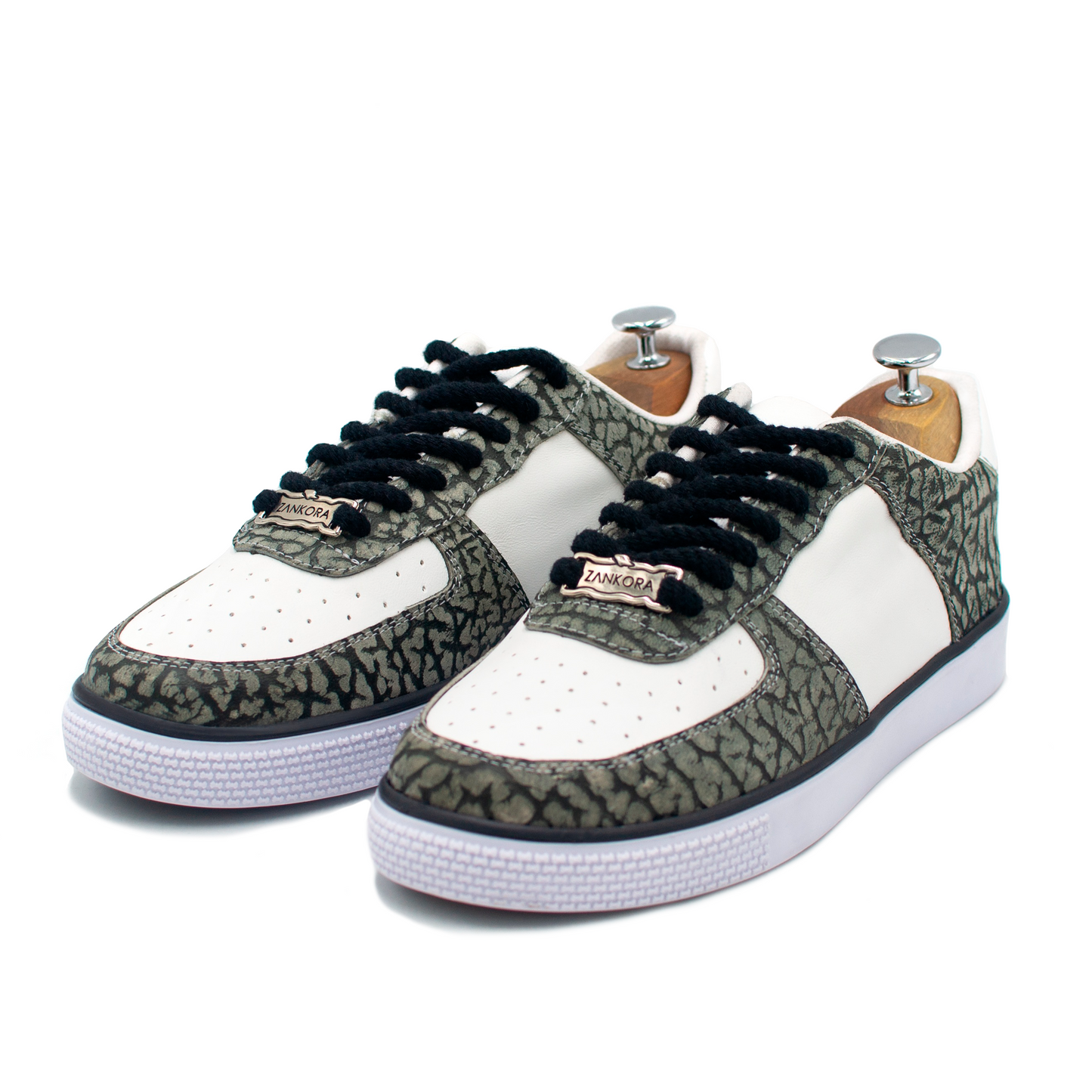 TENIS SNEAKERS EN PIEL GENUINA DE BECERRO ITALIANO CON CUELLO DE TORO - SCI239
