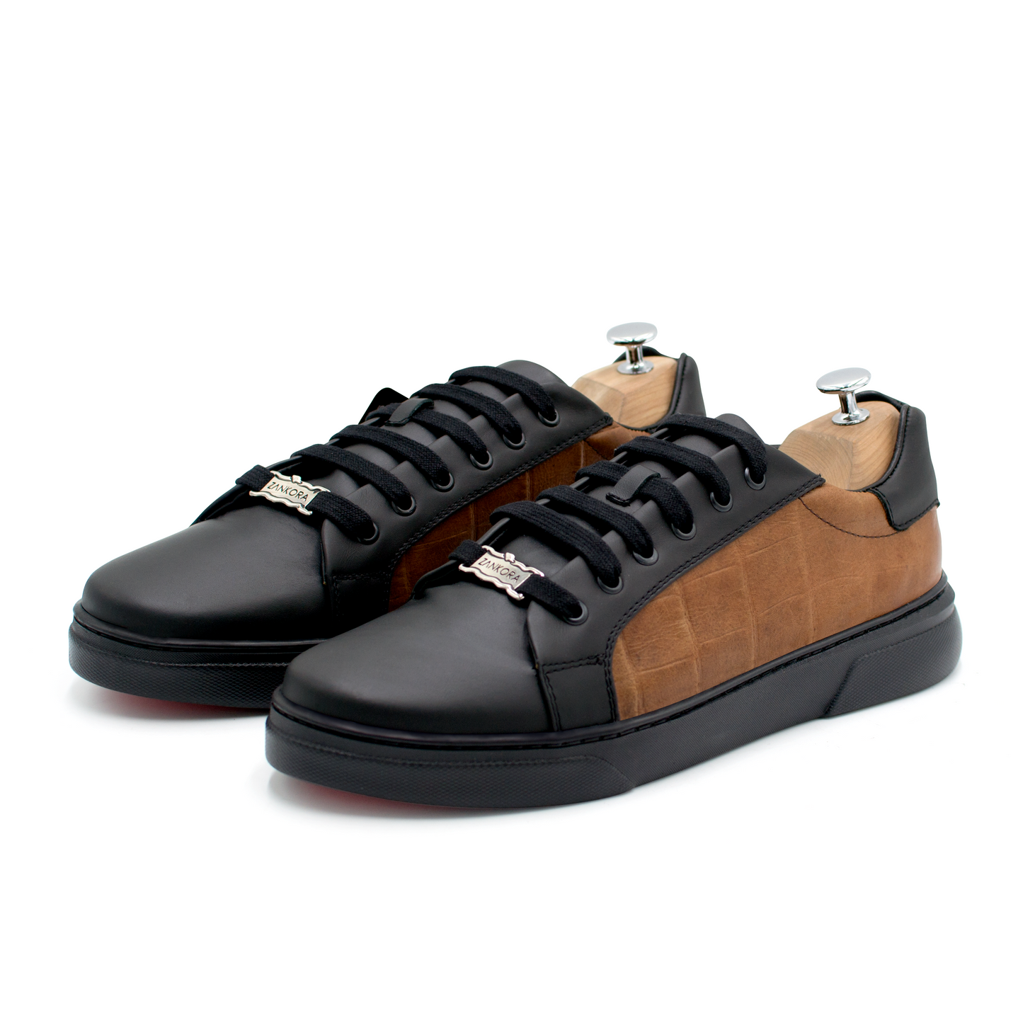 TENIS SNEAKERS EN PIEL RES NEGRA LISA CON PIEL GRABADA DE COCODRILO - KSO9012I