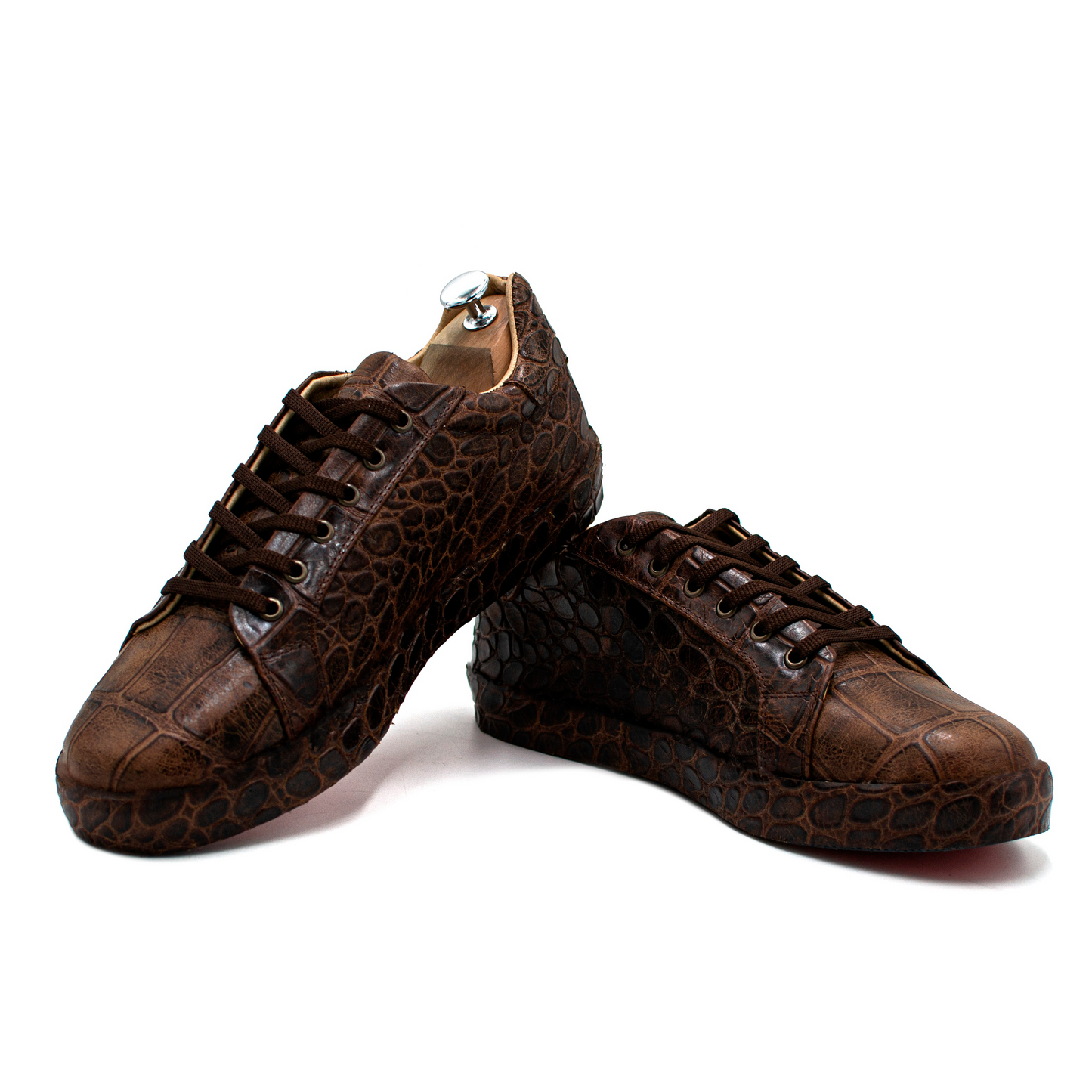 TENIS SNEAKERS EN PIEL GRABADA DE COCODRILO CON SUELA FORRADA - EOP2308