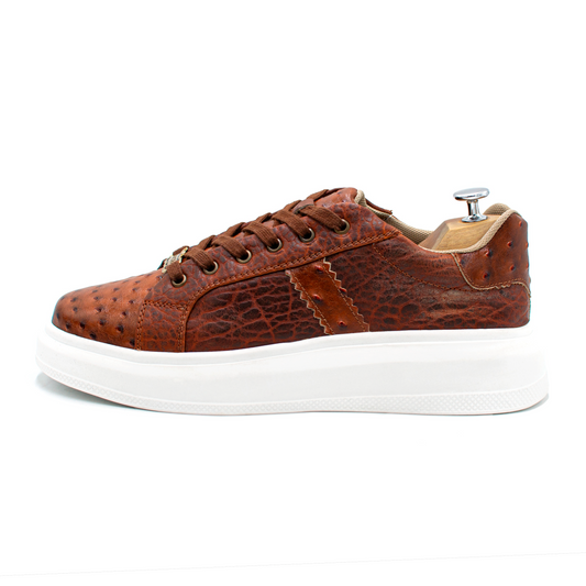 TENIS SNEAKER EN PIEL GENUINA DE CUELLO DE TORO CON GRABADO DE AVESTRUZ - DOI092K