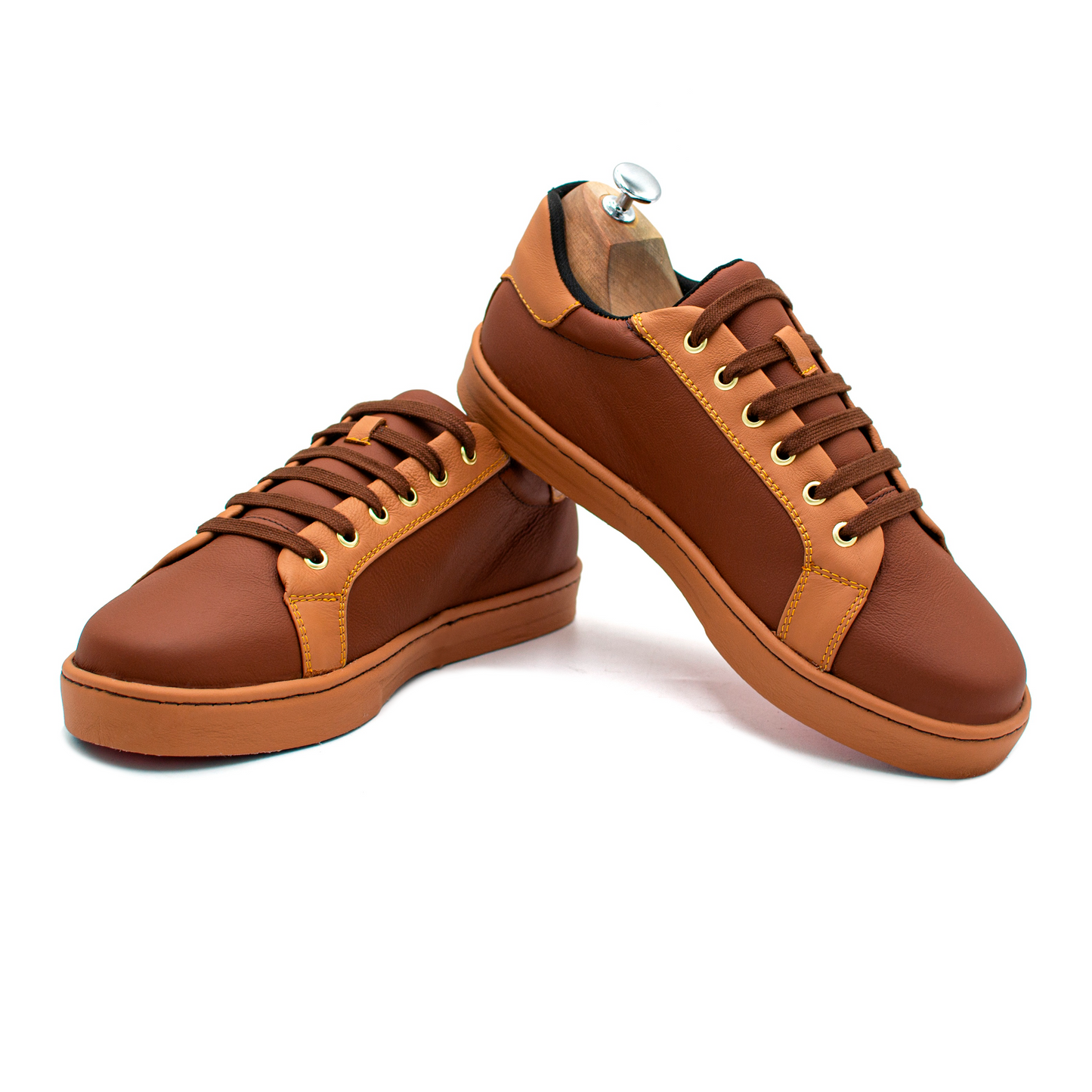 TENIS SNEAKER EN PIEL DE BECERRO ITALIANO COLOR CAFÉ - KWOQ90W