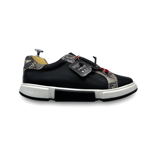 TENIS SNEAKERS NEGROS DE BECERRO CON PITÓN - HGU879I