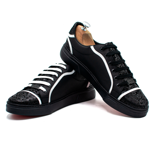 TENIS SNEAKERS EN PIEL DE CABRA NEGRA - JIUO902J