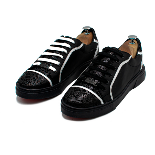 TENIS SNEAKERS EN PIEL DE CABRA NEGRA - JIUO902J