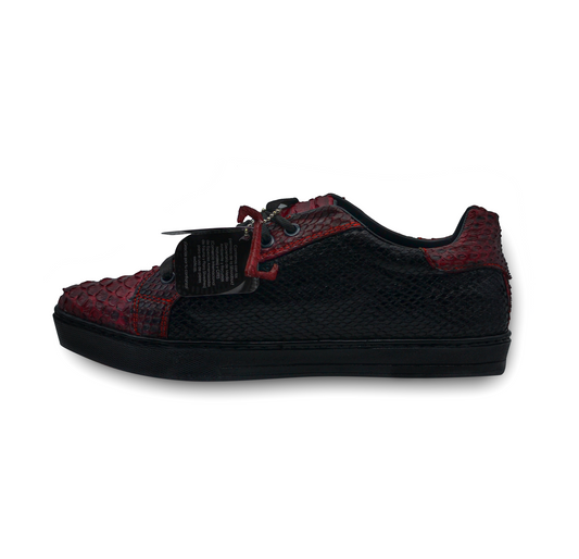 TENIS SNEAKERS NEGRO CON ROJO COMPLETAMENTE DE PITÓN - JAI986H