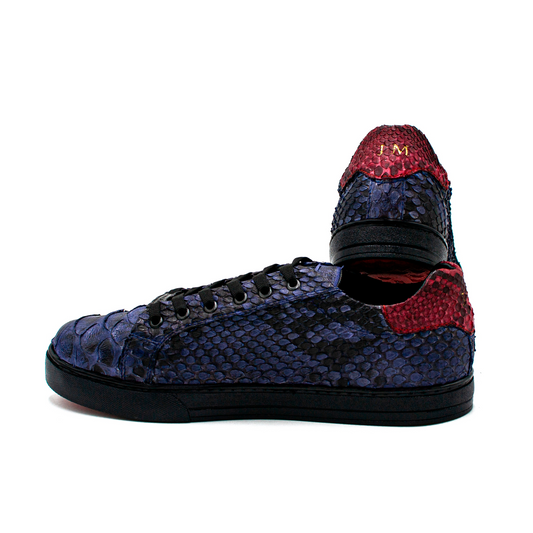 TENIS SNEAKERS COMPLETAMENTE EN PIEL GENUINA DE PITÓN AZUL Y ROJO - GEU293I